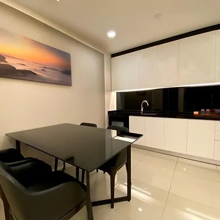 Grand Ion Delemen Hotel Dataran Tinggi Genting Bagian luar foto A modern kitchen
